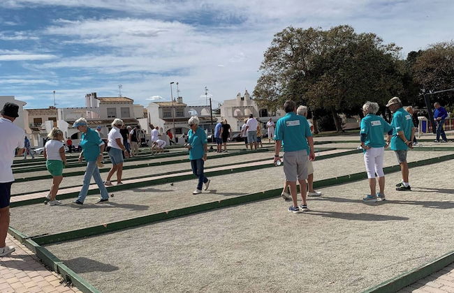 Comfortable Spacious Family House, Large Terrace and Garden, Beach and Bars - Foto 26