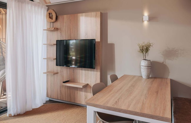 Tiny House in Nieuwvliet-bad Near Beach - Photo 8