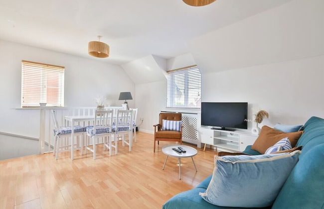 2 Bed House Near Beach with Free Parking - Foto 41