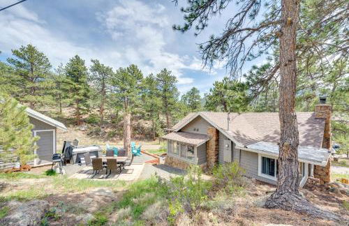 Steps to Estes Lake Mtn-View Hideaway with Hot Tub! - Foto 34