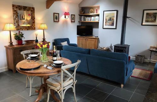 The Barn, Llanerch Y Felin - Photo 3