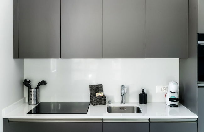 Locarno Studio Apartments - Photo 14