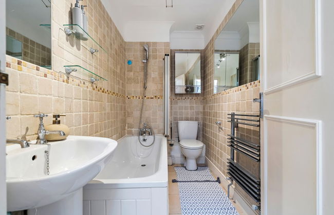 Charming London Apartment With 2 Bedrooms - Photo 25