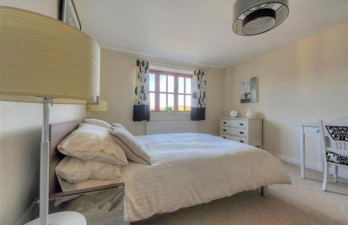 28 Barnes Meadow - Foto 12