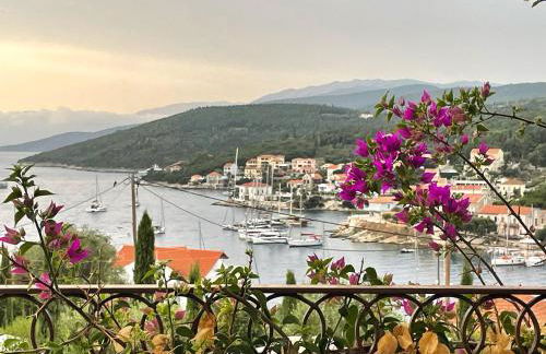 North Point Houses - Photo 4