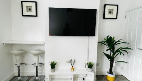 Beautiful, Luxurious 3 Bed house, Perfect for Contractors , Family & Friends - Foto 5