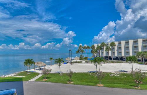 252-Waterfront, Amazing View from Balcony-Heated pool - Foto 14