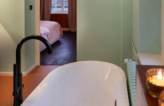 Private Oasis: Luxe 20-guest Estate, Jacuzzi, 8 Ha - Foto 12