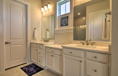 Modern Lewes Home with Deck, Grill and Pond View! - Foto 14