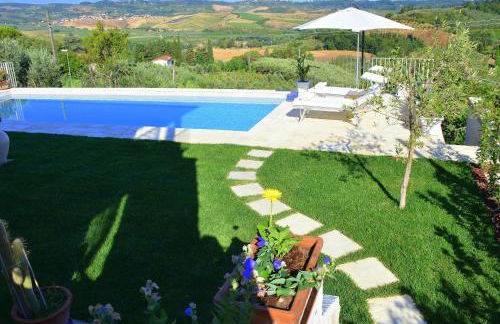 FeWo LUNA mit Garten, Terrasse und einen atemberaubenden Blick - Foto 1