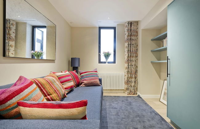 Stunning Fulham Apartment - Photo 29