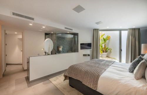 Modern Oasis: 4 Bedroom Villa in Ibiza City, 1263 - Foto 29