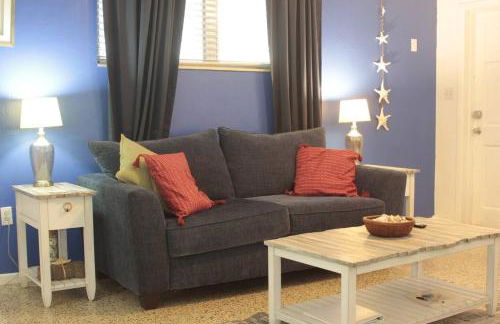 Vintage Vibes - Grill, Chill & Beach Thrills - Foto 14