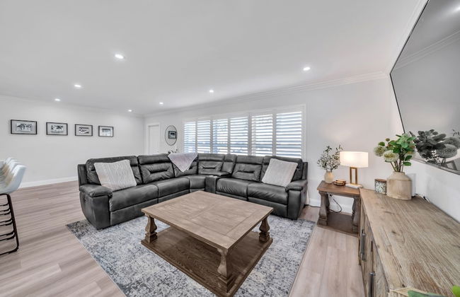 Luxury Waterfront Home Minutes from the Beach by RedAwning - Photo 13