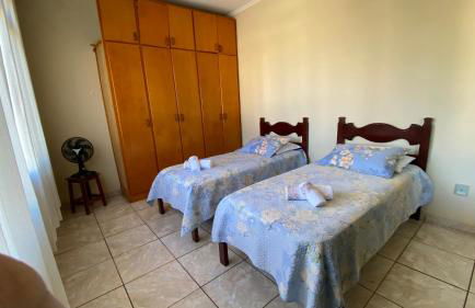 Ap com terraço, 2 quartos, wi-fi, próximo ao centro da cidade - Foto 4