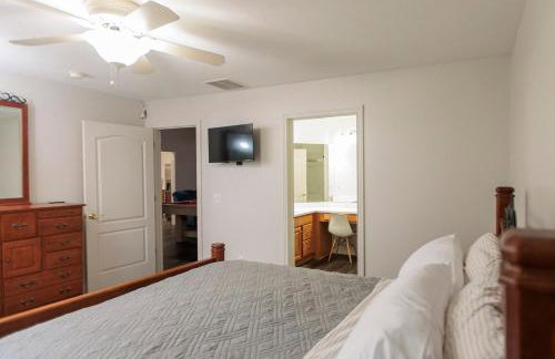 Modern Retreat Near DAY Airport & Metropark - Foto 5