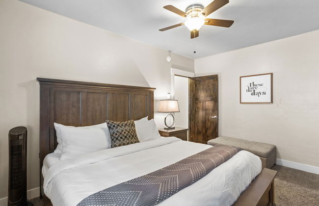 The Yellowstone Hideaway Unit B - Photo 4