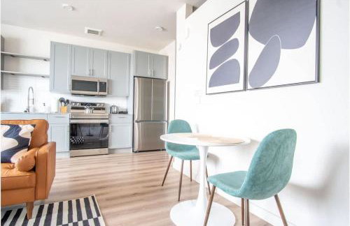 Comfortable 1BR Suite w Pool Parking Gym 08 - Foto 11