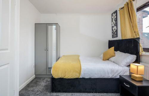 Lovely House in Dagenham / Barking with free parking, WiFi & Garden - Foto 31