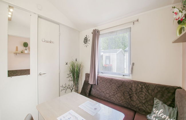 Swanky Mobile Home in Saint Jean de Monts Near Seabeach - Photo 35