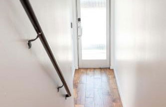 Chic SD Basecamp - Walk to Downtown - Foto 6