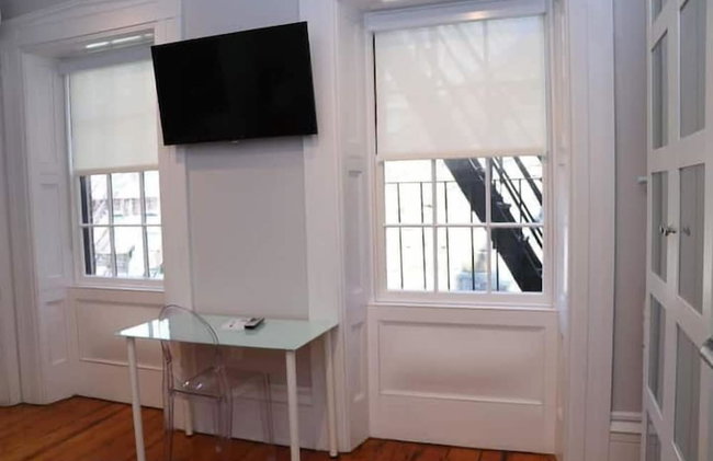 Maverick Suites at 40 Temple St - Foto 72