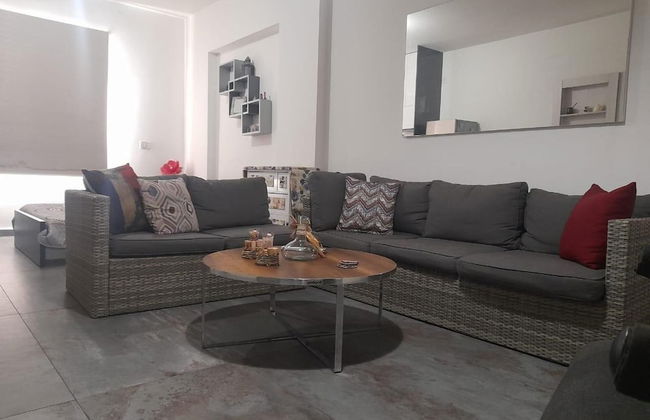 Inviting 1-bed Apartment in Dbayeh - Foto 9
