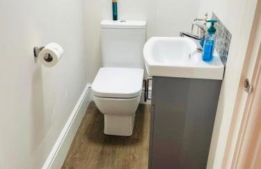 Brand New Cosy Cowes Cottage , 3 Bedroom, Sleeps 5 - Foto 16