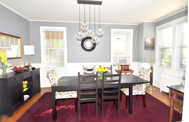 Aunt Beas Bungalow - Right in Town! - Foto 7