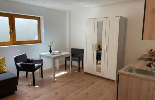 Schöne Souterrainwohnung in Seeshaupt - Foto 1