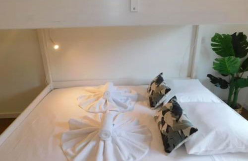 Mandelieu vacances RDC jardin, piscine, parking 2 chambres - Foto 14