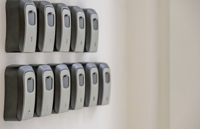 Yellow house with private parking - Photo 29