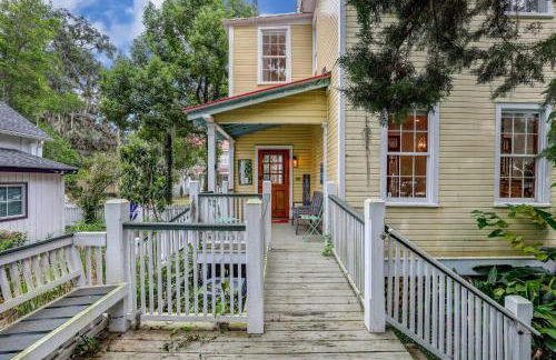 Gallery 1897 - Photo 34