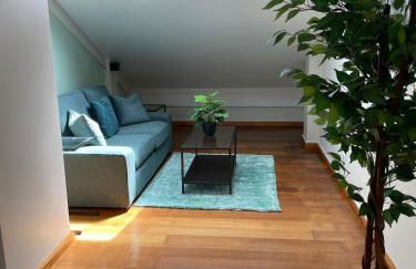 Picturesque Penthouse - Photo 15