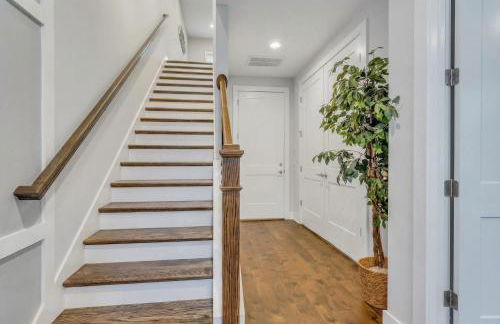 NEW Luxe 4BR 12 Beds - RoofDeck Views - Chefs Kitchen - Foto 49