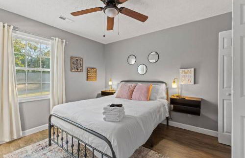 The Luxe/Hot Tub/Putt Putt/10 Miles Shaker Village - Foto 9