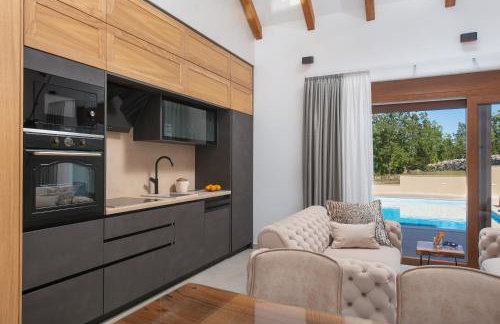 Unique Villa Pietra with heated private pool - Foto 4