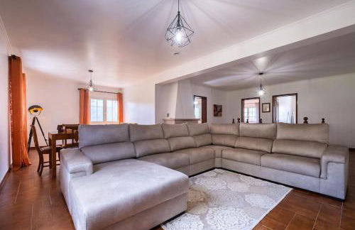 Batalha Family House - Photo 39