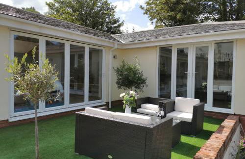 Couples Country Escape includes Private Indoor Pool and Hot tub in North Wales - Foto 6