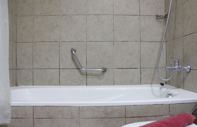 Spacious 1BR with Great View at Marbella Suites Dago - Photo 12