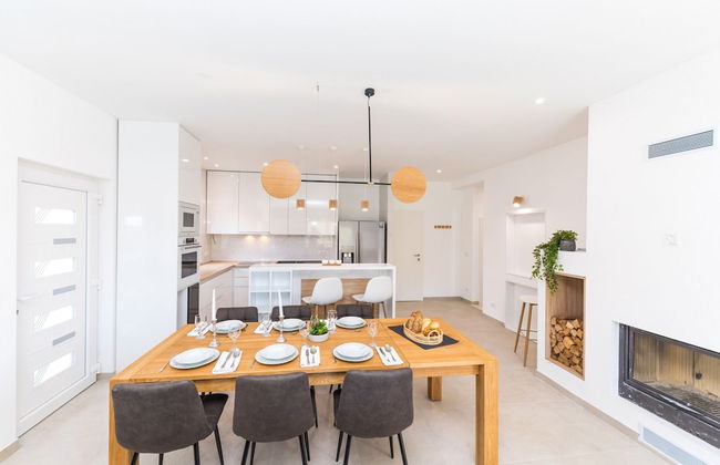 Scenic Elegant Trogir Villa With Pool - Foto 22