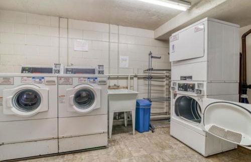 Blueground Palo Alto balcony nr shops dining SFO-1710 - Foto 12