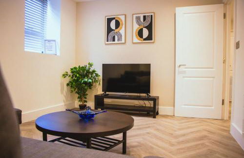 Clarence Suites - Photo 16