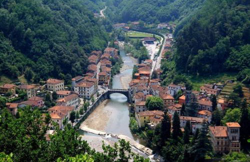 Metato con piscina e giardino - Foto 51