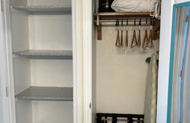 Beach Condo with Pool & Tiki Bar! - Foto 24