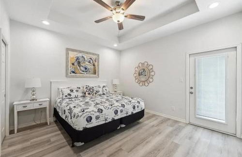 Beachfront Views with 3 bedrooms and 2 bathrooms - Foto 43