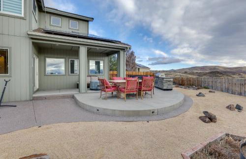 Mtn-View Haven with Hot Tub! 28 Mi to Mt Rose Ski - Foto 2
