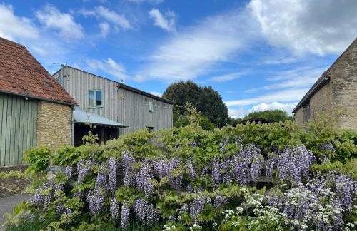 Blueberry Barn, light and airy barn conversion near Bruton - Foto 17