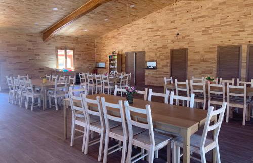 Granja escuela con bungalows Familias y grupos Parking privado gratuito - Foto 16