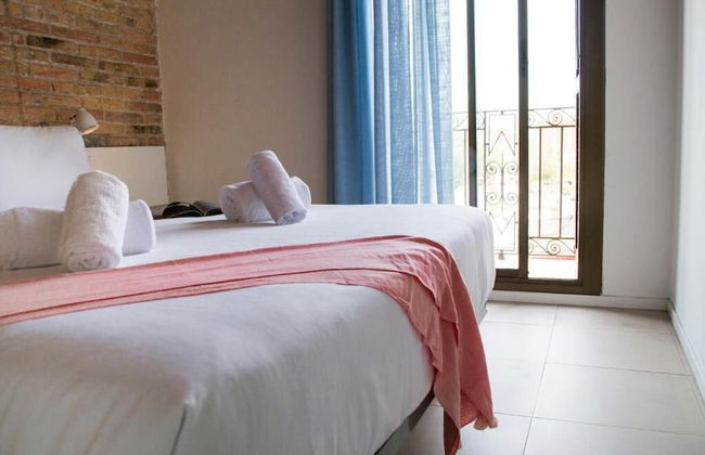 Happy People Gaudi Sant Pau - Foto 47